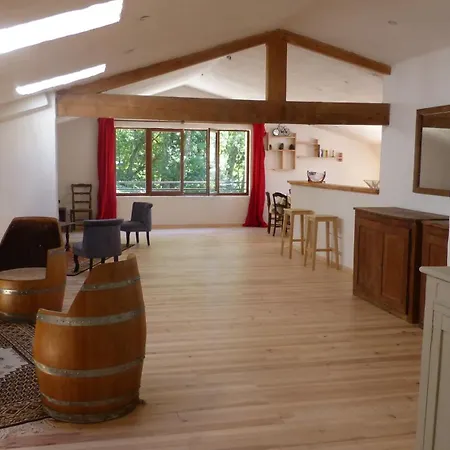 Domaine Du Roc 34 Personnes Дом отдыха Campagnac-les-Quercy