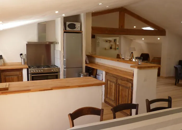 Domaine Du Roc 34 Personnes *