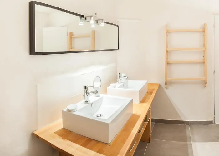 Domaine Du Roc 34 Personnes Tatil Evi Campagnac-lès-Quercy